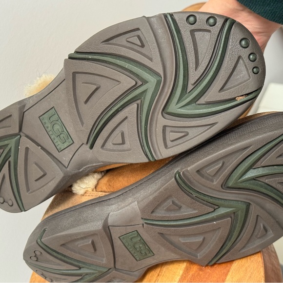 Tall Ugg Boots Shearling-Lined Boots - Picture 3 of 5